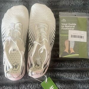 Women's hike barefoot sneakers